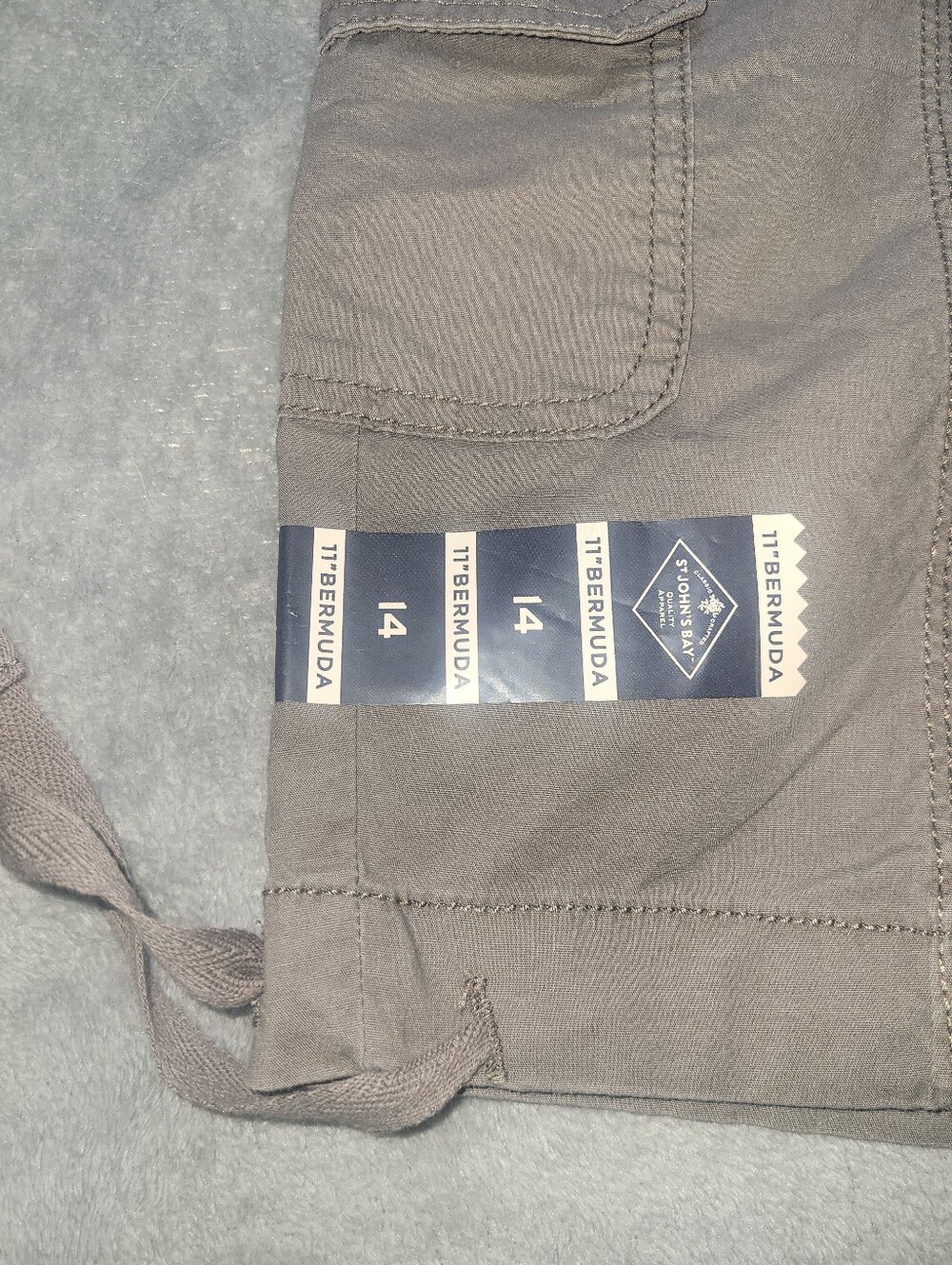 Women's Brown Cargo Shorts - Bermuda - Picture 3 of 5